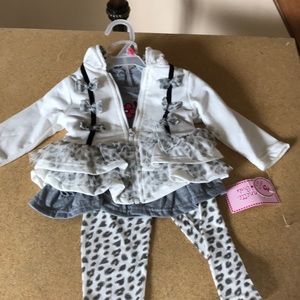 3-piece baby girl outfit